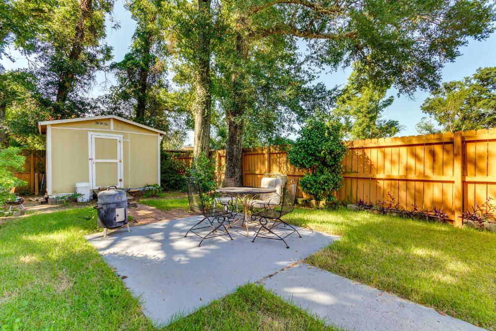 Pet-Friendly Pensacola Home with Patio and Yard!